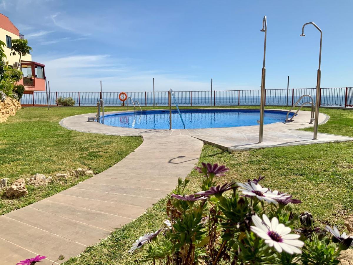 Apartamento De 2 Dormitorios, Gran Terraza, Vistas Al Mar Cerca Playa Carvajal 贝纳尔马德纳 外观 照片