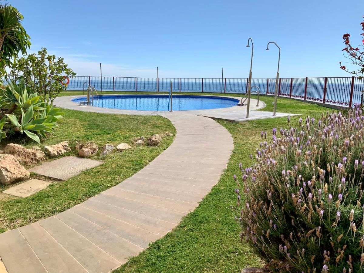 Apartamento De 2 Dormitorios, Gran Terraza, Vistas Al Mar Cerca Playa Carvajal 贝纳尔马德纳 外观 照片