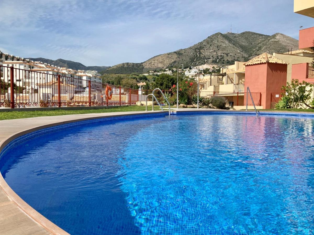 Apartamento De 2 Dormitorios, Gran Terraza, Vistas Al Mar Cerca Playa Carvajal 贝纳尔马德纳 外观 照片