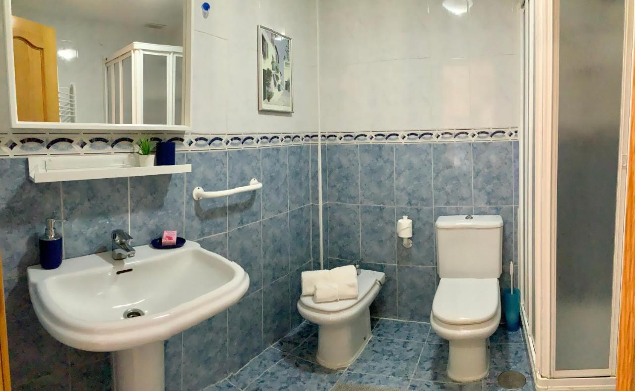 Apartamento De 2 Dormitorios, Gran Terraza, Vistas Al Mar Cerca Playa Carvajal 贝纳尔马德纳 外观 照片